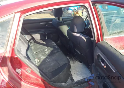 2017 Nissan Altima 2.5/2.5 S/2.5 Sl/2.5 Sr/2.5 Sv из США, поврежденный, VIN 1N4AL3AP4HC112065